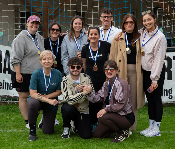 Mannschaftsbild mit 10 Personen.
