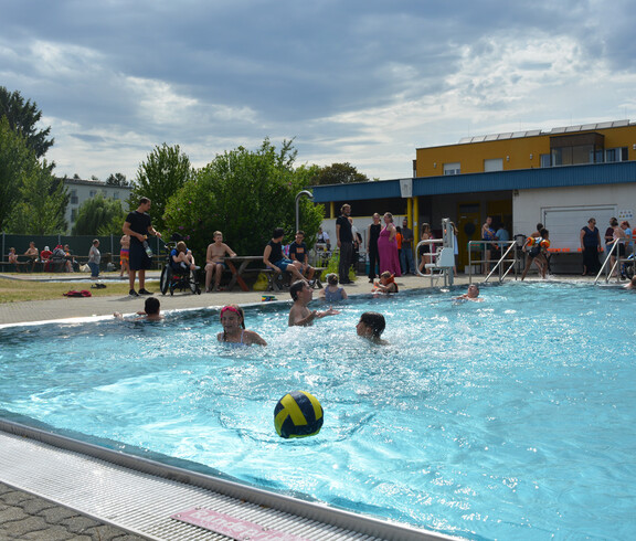 Ein Blick auf den Pool.