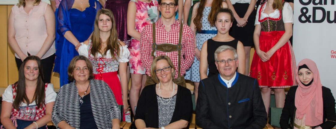 Zeugnisse 3A FSB Caritas Gruppenfoto