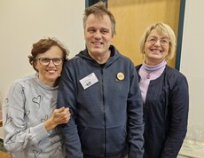 Regio Talk in der WKO Grieskirchen 2025: Brigitte Niedermair, Michael Wilhelm von der Inklusiven Redaktion und Grieskirchens Bürgermeisterin Maria Pachner