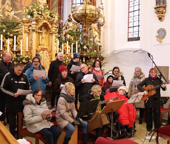 Gemeinsames Musizieren in der Kirche