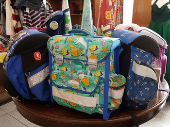 Schultaschen im Carla